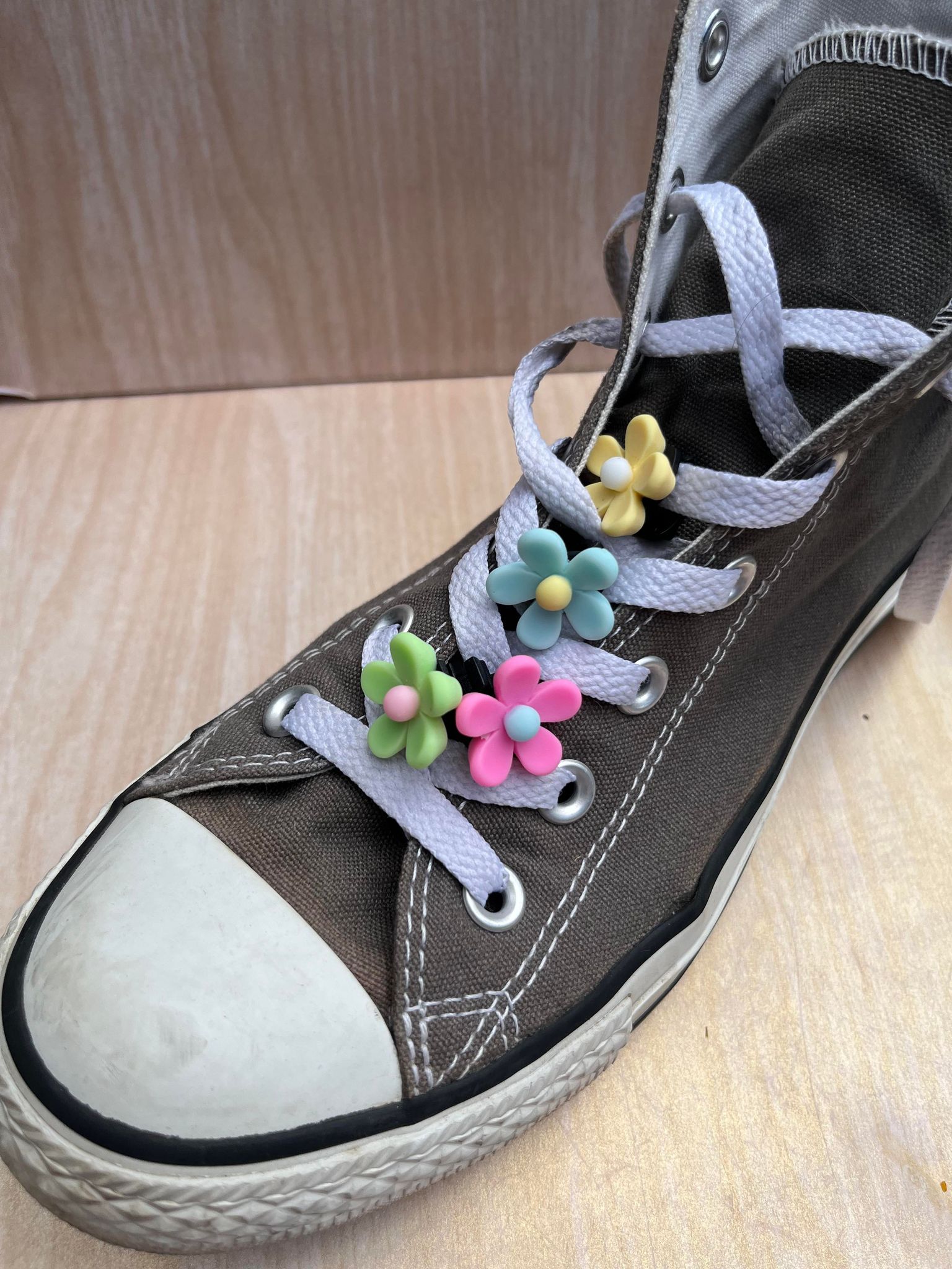 Shoelace Charms – Lotta Bitz
